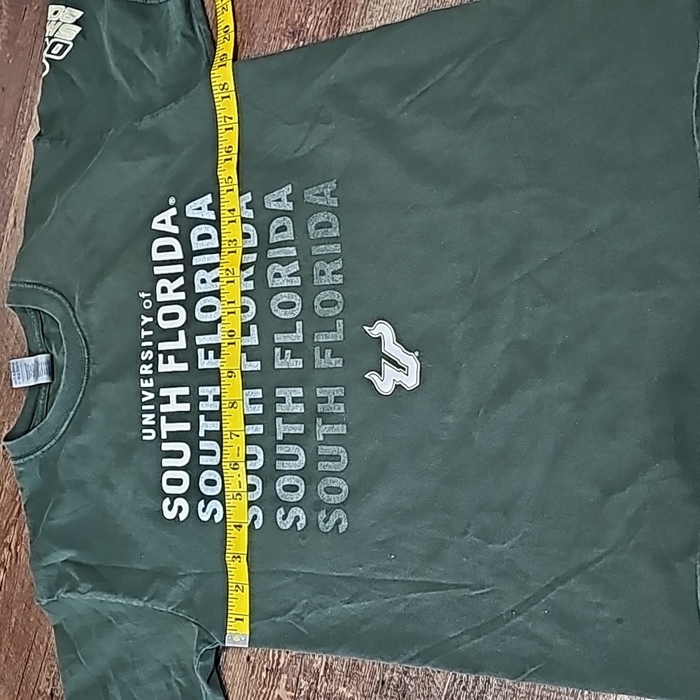 University of South Florida Short Sleeve T-shirt Size M - Picture 6 of 7